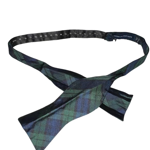 tommy hilfiger bowtie